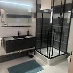 بيت ضيافة Nice 3*