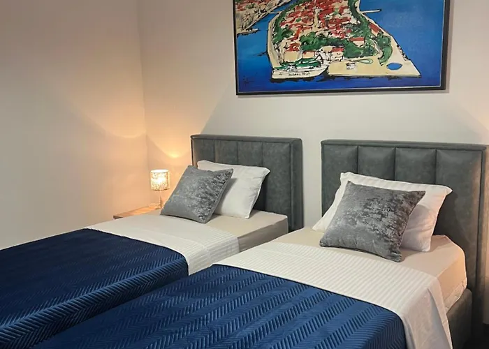 나이스 룸 게스트하우스 3*